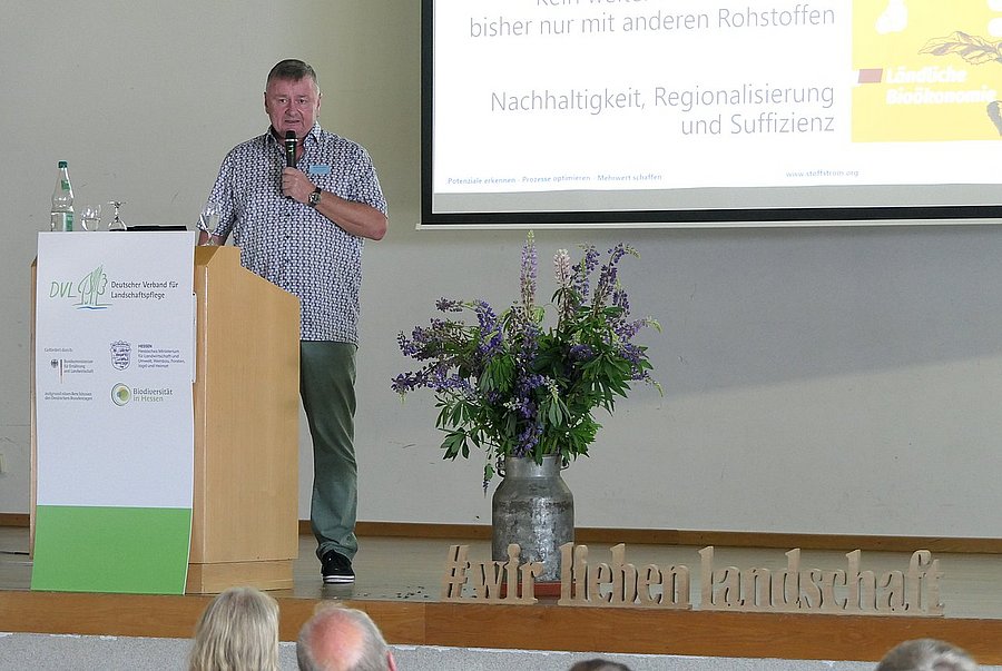 Frank Wagener beschreibt die Chancen der Bioökonomie für den ländlichen Raum. ©DVL