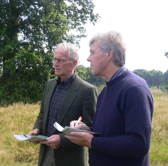 Preisträger des Deutschen Landschaftspflegepreises 2010 mit DVL-Vorsitzenden Josef Göppel MdB